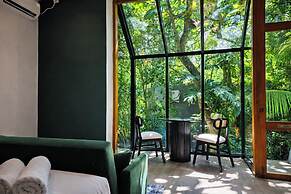 Pool Access 2Br Guru Giri Forest Cabin Villa (Include Breakfast)