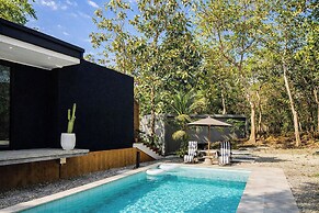 Pool Access 2Br Guru Giri Forest Cabin Villa (Include Breakfast)