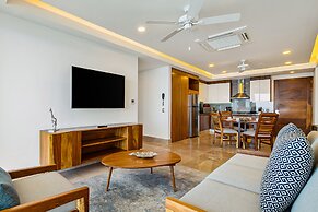 Oceanfront, 8th-floor Condo With Pool, Pool spa & Large Balcony