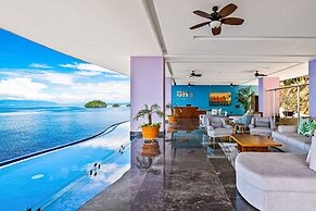 Oceanfront Condo With Rooftop Infinity Pool, Panoramic Views, Balcony,