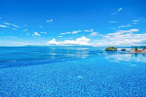 Oceanfront Condo With Rooftop Infinity Pool, Panoramic Views, Balcony,
