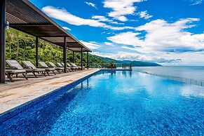 Oceanfront Condo With Rooftop Infinity Pool, Panoramic Views, Balcony,