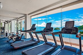 Oceanfront Condo With Rooftop Infinity Pool, Panoramic Views, Balcony,