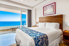 Oceanfront Condo With Rooftop Infinity Pool, Panoramic Views, Balcony,