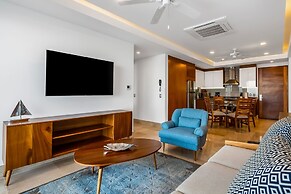 Oceanfront Condo With Rooftop Infinity Pool, Panoramic Views, Balcony,