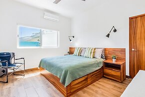 Beautiful Condo With Shared Pool, Full Kitchen, & Private W/D