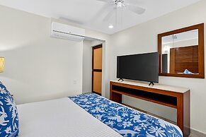 Stylish Oceanview Suite With Infinity Pool, Full Kitchen & Bay-view Te
