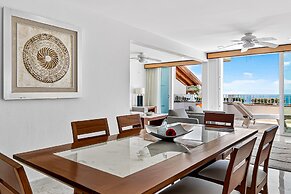 Stylish Oceanview Suite With Infinity Pool, Full Kitchen & Bay-view Te