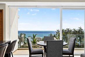 Relaxing Condo With Rooftop Pool, Oceanview Balcony & Walkable Beach A