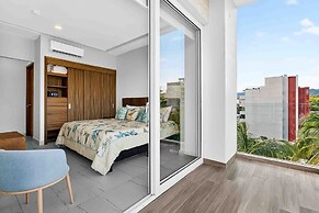 Relaxing Condo With Rooftop Pool, Oceanview Balcony & Walkable Beach A
