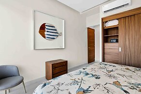 Relaxing Condo With Rooftop Pool, Oceanview Balcony & Walkable Beach A