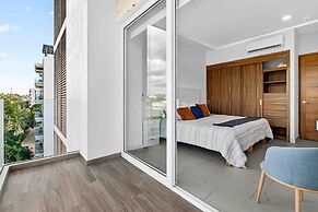 Relaxing Condo With Rooftop Pool, Oceanview Balcony & Walkable Beach A