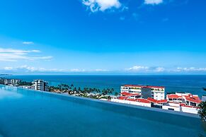 Modern Waterfront Condo With Shared Pool, Balcony, and Washer/dryer