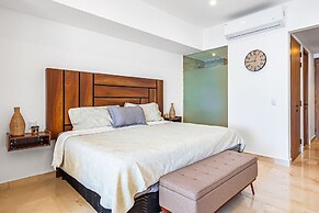 Oceanfront Studio With Infinity Pool, Breathtaking Views & Beach Acces