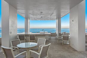 Modern Oceanfront Studio With Breathtaking Sunsets, Heated Pools & Bea