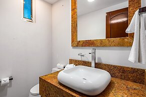 Cozy Condo With Loft, Private Balcony and Gorgeous Shared Pool