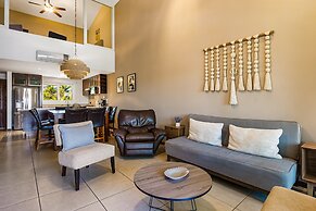 Cozy Condo With Loft, Private Balcony and Gorgeous Shared Pool
