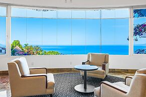 Spacious Suite With Wraparound Terrace, Rooftop Infinity Pool & Resort