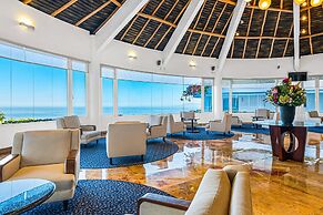 Spacious Suite With Wraparound Terrace, Rooftop Infinity Pool & Resort