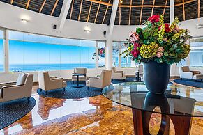 Spacious Suite With Wraparound Terrace, Rooftop Infinity Pool & Resort