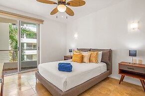 Ocean-view Condo With Resort Pool & Sundeck