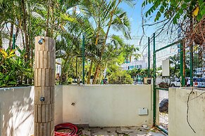 Ocean-view Condo With Resort Pool & Sundeck