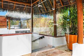 Elegant Multi-level Penthouse With Rooftop Jacuzzi, bay Views, Pool & 