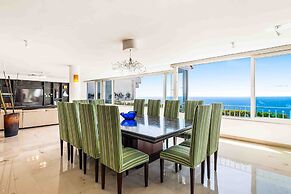 Elegant Multi-level Penthouse With Rooftop Jacuzzi, bay Views, Pool & 