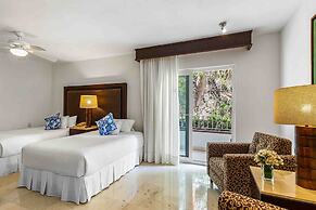 Elegant Multi-level Penthouse With Rooftop Jacuzzi, bay Views, Pool & 