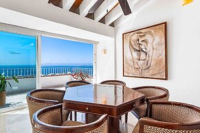 Elegant Multi-level Penthouse With Rooftop Jacuzzi, bay Views, Pool & 
