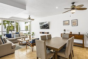 Chic Coastal Condo With Private Balcony, Pool Access & Steps to the Be
