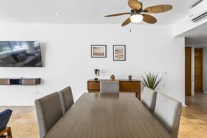 Chic Coastal Condo With Private Balcony, Pool Access & Steps to the Be