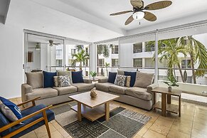 Chic Coastal Condo With Private Balcony, Pool Access & Steps to the Be