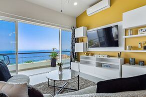 Dog-friendly Ocean View Penthouse & Studio With a Full Kitchen & Kitch