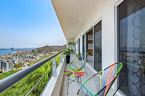 Dog-friendly Ocean View Penthouse & Studio With a Full Kitchen & Kitch