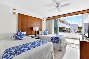 Stunning Oceanview Suite With Cliffside Infinity Pool, Terrace & Gourm