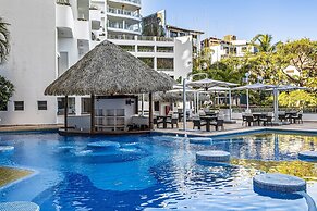 Stunning Oceanview Suite With Cliffside Infinity Pool, Terrace & Gourm