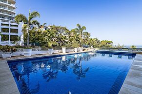 Stunning Oceanview Suite With Cliffside Infinity Pool, Terrace & Gourm