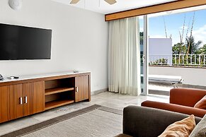 Stunning Oceanview Suite With Cliffside Infinity Pool, Terrace & Gourm