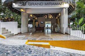 Stunning Oceanview Suite With Cliffside Infinity Pool, Terrace & Gourm