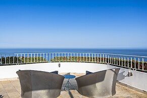 Stunning Oceanview Suite With Cliffside Infinity Pool, Terrace & Gourm