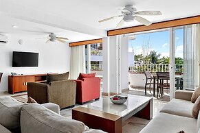 Stunning Oceanview Suite With Cliffside Infinity Pool, Terrace & Gourm