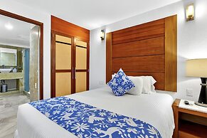Stunning Oceanview Suite With Cliffside Infinity Pool, Terrace & Gourm