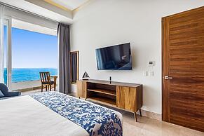 Luxury Bayfront Condo With Amazing Views, Pool & spa