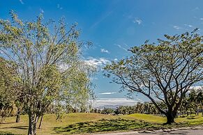 Golf Course-adjacent Getaway With Infinity Pool, Private Plunge Pool &