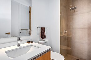 Oceanfront Condo With a Full Kitchen, Pool, & Beach Access