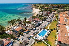 Oceanfront Condo With Pool, Balcony, Amazing Views, Washer/dryer, & Pa