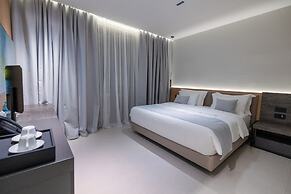 Padma Hotel