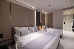 Padma Hotel