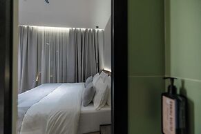 Padma Hotel